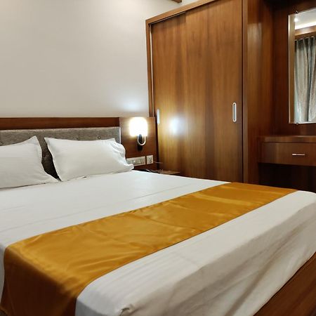 Astro Marine Hospitality Pvt Ltd Hotell Kochi Eksteriør bilde