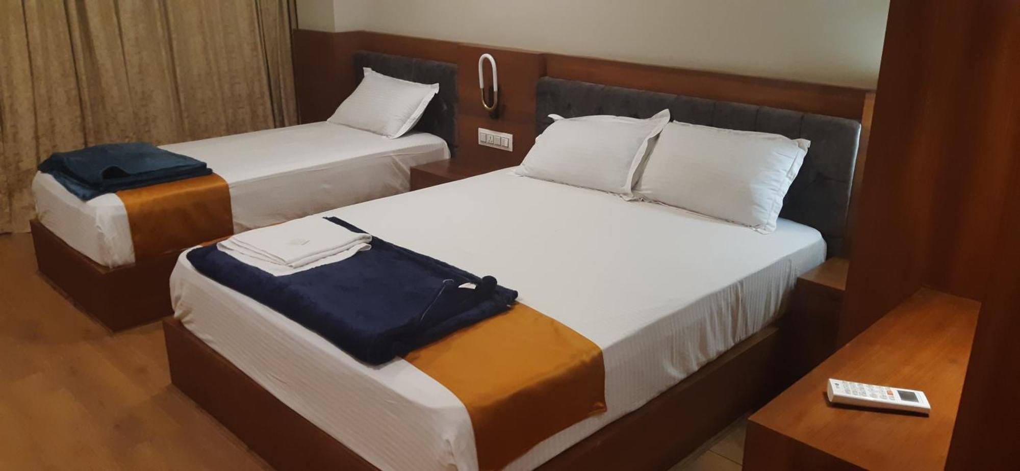 Astro Marine Hospitality Pvt Ltd Hotell Kochi Eksteriør bilde